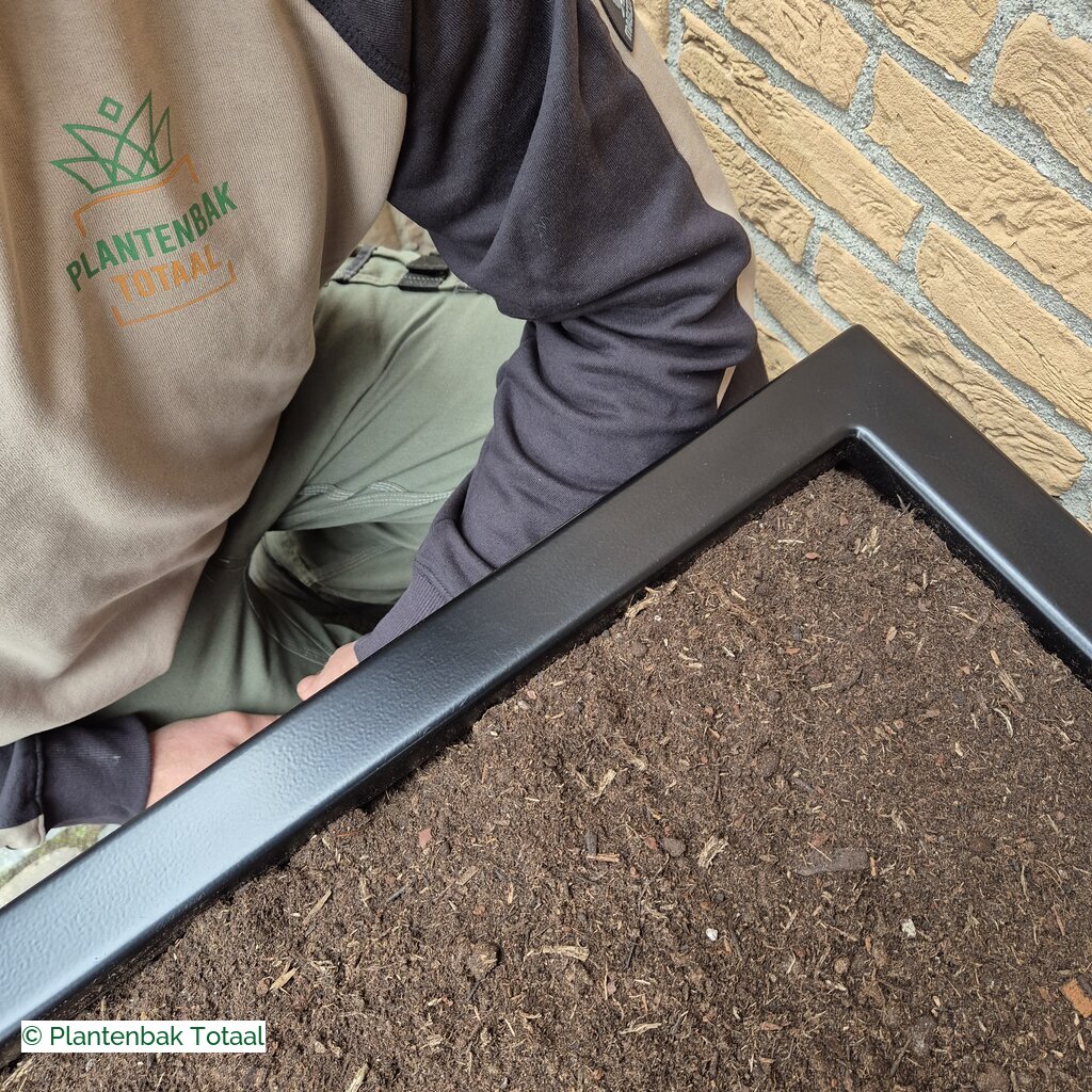 productlijn foto van plantenbak AL Carrez vierkant